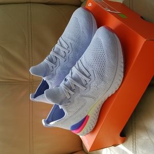 Nike Epic React Flyknit 2